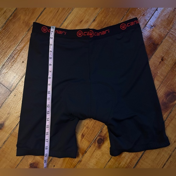 Men’s XL Canari Cycling Padded Brief Shorts - Picture 2 of 3